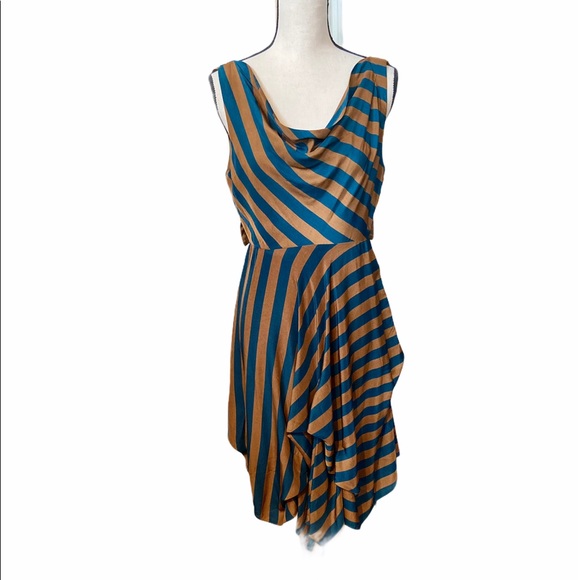 Minuet Petite Dresses & Skirts - NWOT Minuet asymmetrical hem M striped dre…